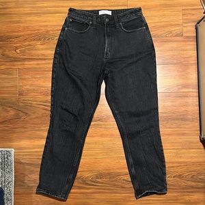 EUC Abercrombie & Fitch The Mom High Rise Curve Love Black Jean sz 28/6Reg